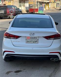 هیۆندای ئەلەنترا